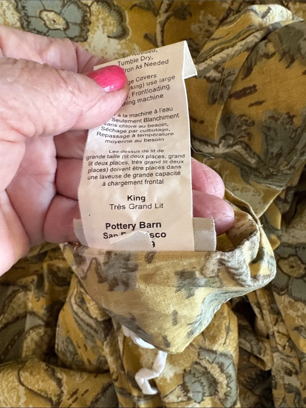 Pottery Barn Mustard and Light Blue Floral Tapestry Fabric king  size duvet